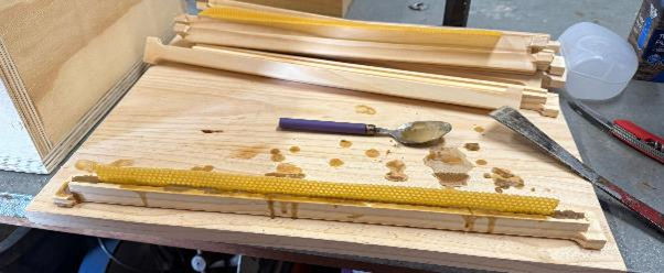 A woodworking tools on a table

AI-generated content may be incorrect., Picture